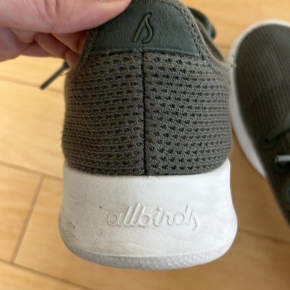 3 FOR $35 Allbirds tree runners green olive - No defects - women’s 9 - Picture 2 of 5